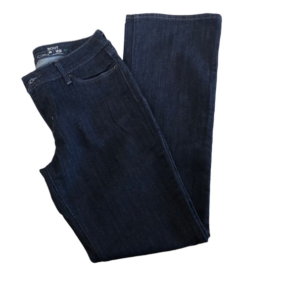 Levi's Denim - Levi Boot Cut Flare Darkwash Jeans Women’s Size 29